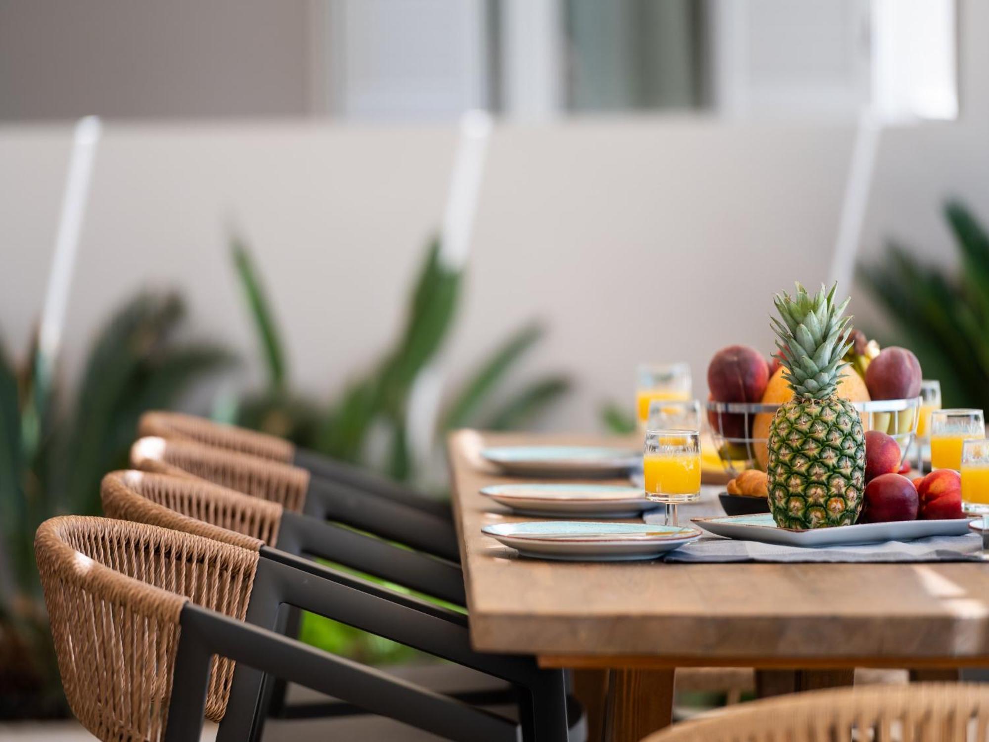 Villa Ellie - Heated Pool, Playground, Garden & Bbq! Vederoi Bagian luar foto