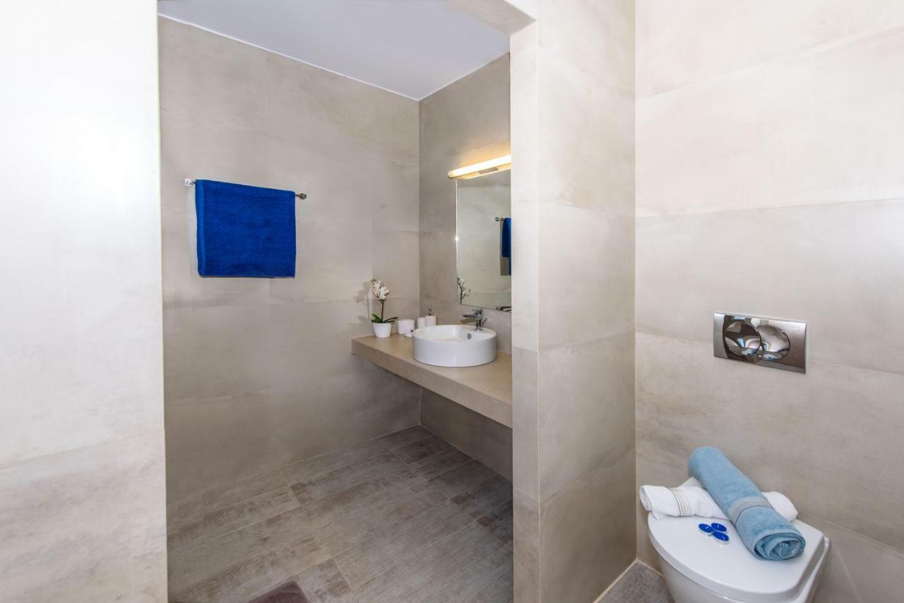 Villa Ellie - Heated Pool, Playground, Garden & Bbq! Vederoi Bagian luar foto
