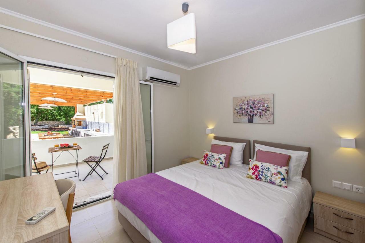 Villa Ellie - Heated Pool, Playground, Garden & Bbq! Vederoi Bagian luar foto
