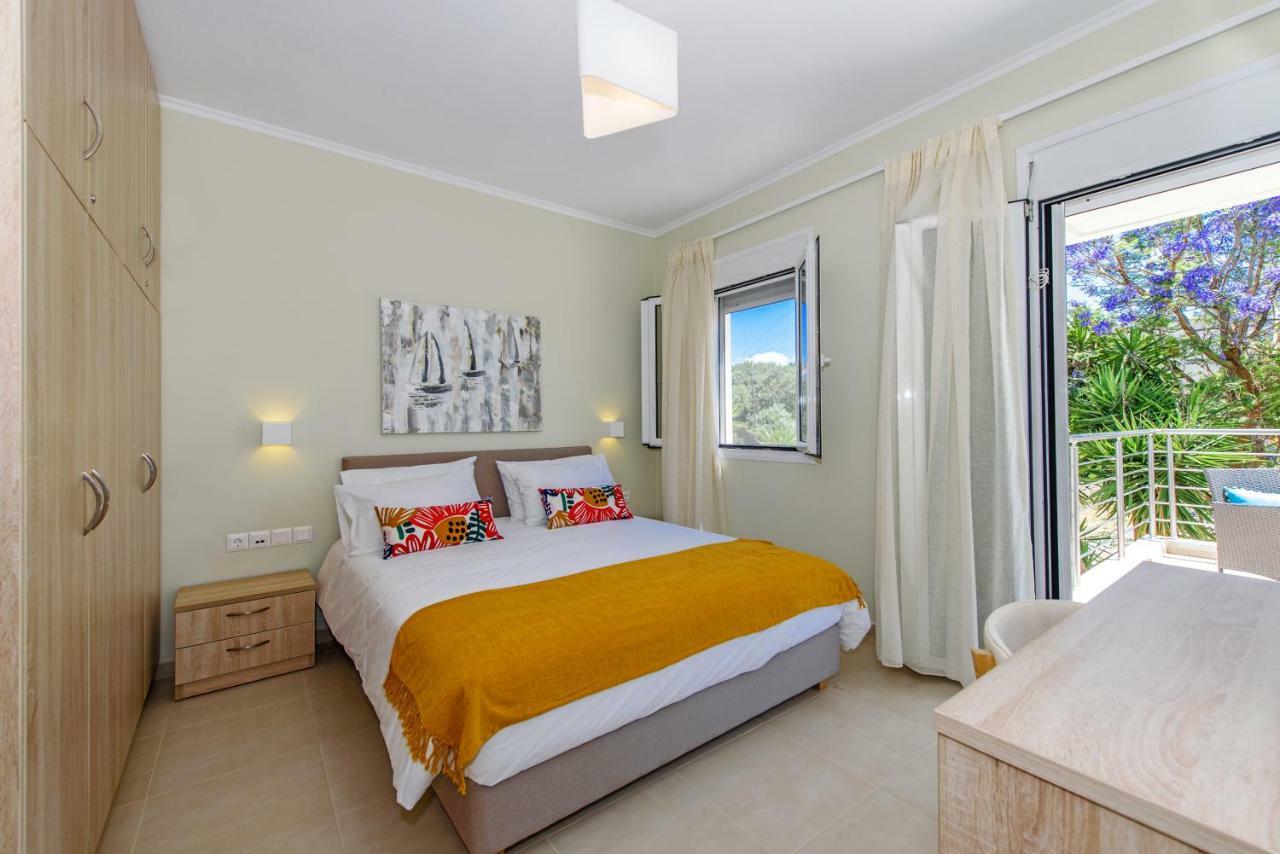 Villa Ellie - Heated Pool, Playground, Garden & Bbq! Vederoi Bagian luar foto